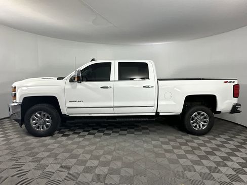 Used 2018 Chevrolet Silverado 2500 LTZ w/ Duramax Plus Package image 18