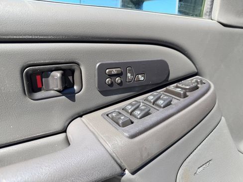 Used 2006 Chevrolet Silverado 2500 LS image 44