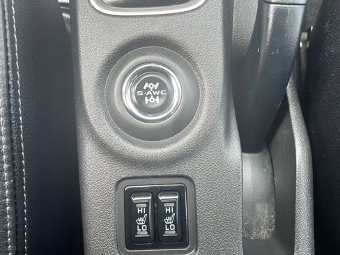 Used 2016 Mitsubishi Outlander SEL image 18