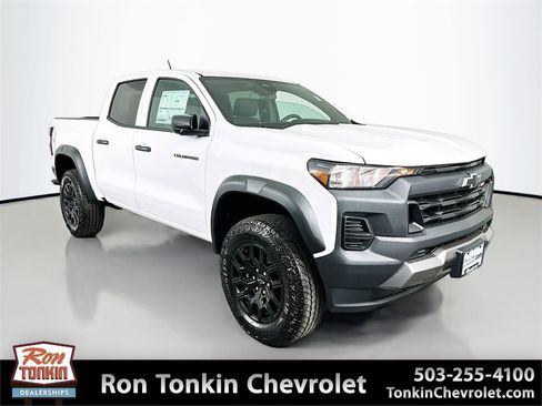 New 2026 Chevrolet Colorado Trail Boss AWD/4WD image 1