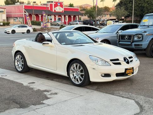 Used 2007 Mercedes-Benz SLK 350 image 2