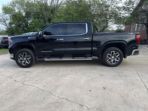 Used 2025 GMC Sierra 1500 SLT w/ SLT Premium Plus Package AWD/4WD image 3