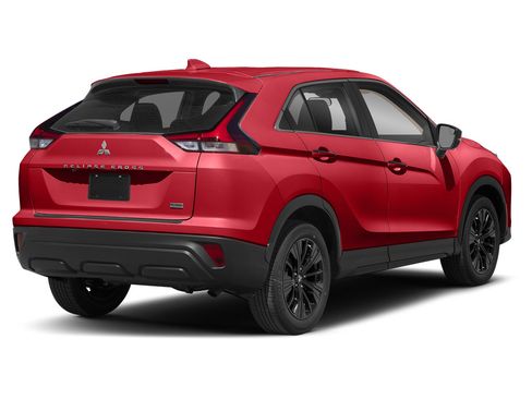 Used 2023 Mitsubishi Eclipse Cross LE AWD/4WD image 2