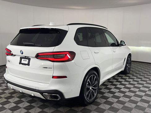 Used 2023 BMW X5 xDrive40i w/ M Sport Package AWD/4WD image 5