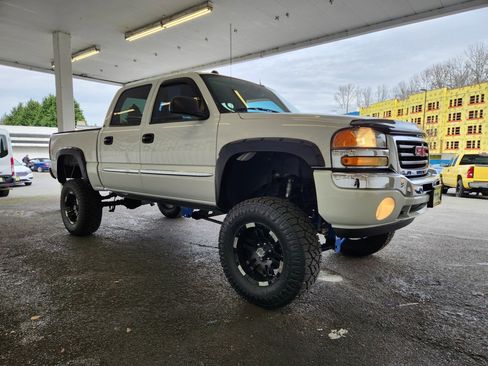 Used 2005 GMC Sierra 1500 SLT w/ Light Duty Power Package image 5