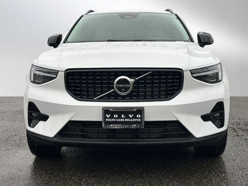 New 2026 Volvo XC40 B5 Plus w/ Protection Package Premier image 8