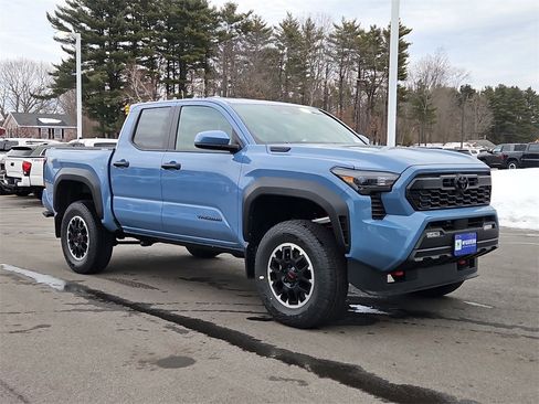New 2026 Toyota Tacoma 4x4 Double Cab Hybrid image 3