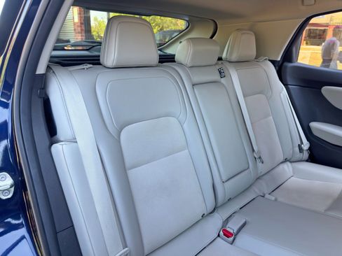 Used 2023 Nissan Ariya FWD image 34