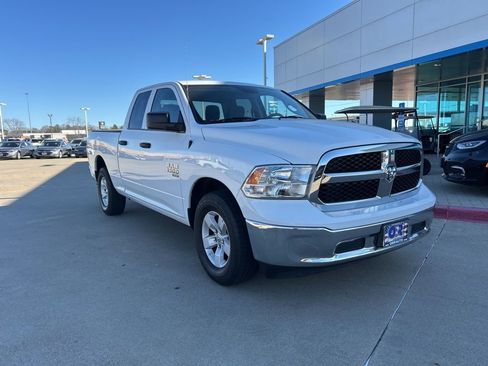 Used 2024 RAM 1500 Classic SLT image 4