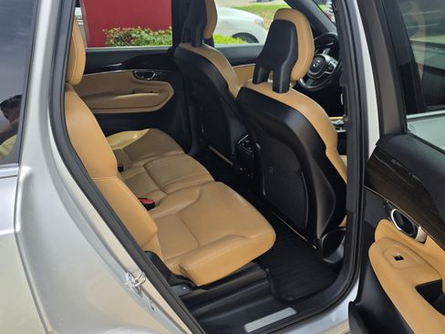 Used 2018 Volvo XC90 T6 Momentum w/ Convenience Package AWD/4WD image 31