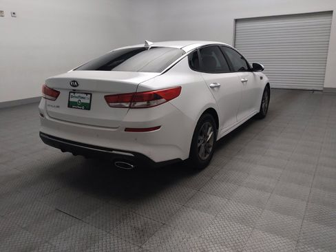 Used 2020 Kia Optima LX image 9