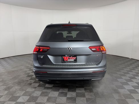 Used 2019 Volkswagen Tiguan SEL Premium image 7