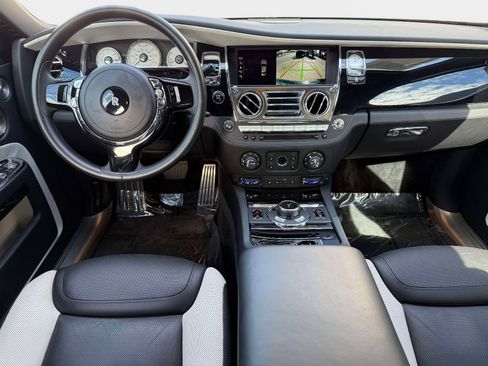 Used 2020 Rolls-Royce Ghost Black Badge image 31
