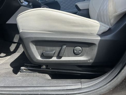 Used 2022 Mitsubishi Outlander SEL image 18