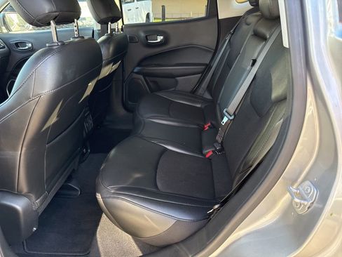 Used 2021 Jeep Compass Latitude w/ Sun and Sound Group FWD image 7