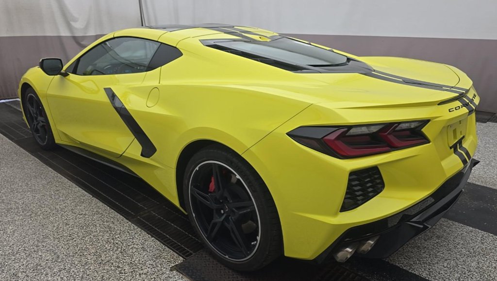 Used 2023 Chevrolet Corvette Stingray Premium Cpe w/ 3LT RWD image 2