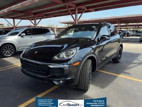 Used 2016 Porsche Cayenne image 1