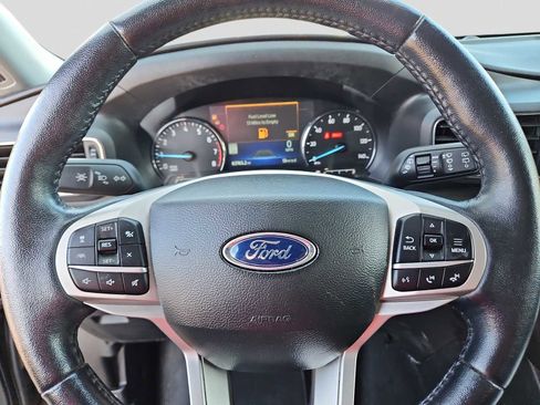 Used 2022 Ford Explorer XLT w/ Equipment Group 202A image 19