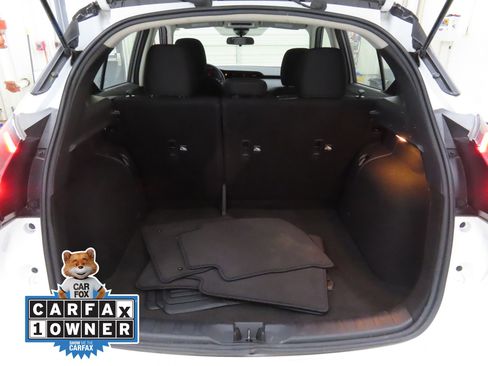 Used 2023 Nissan Kicks SV image 21