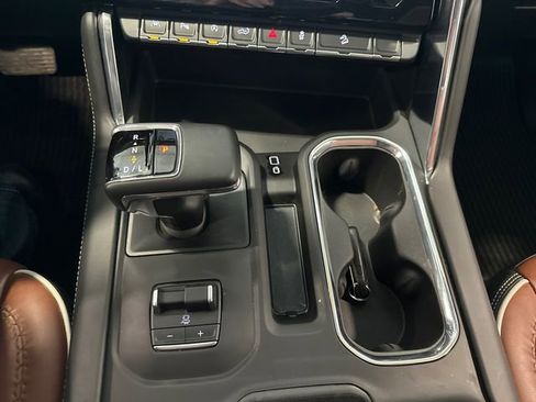 Used 2025 GMC Sierra 1500 Denali Ultimate AWD/4WD image 24