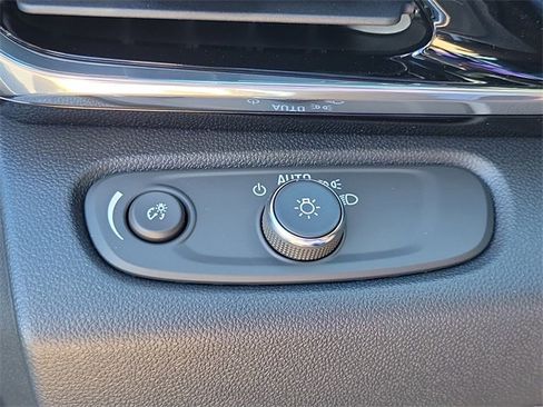 New 2026 Buick Envista Avenir image 26