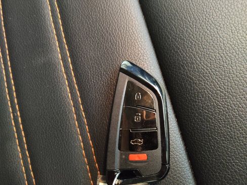 Used 2020 Nissan Kicks SR w/ SR Premium Package image 32