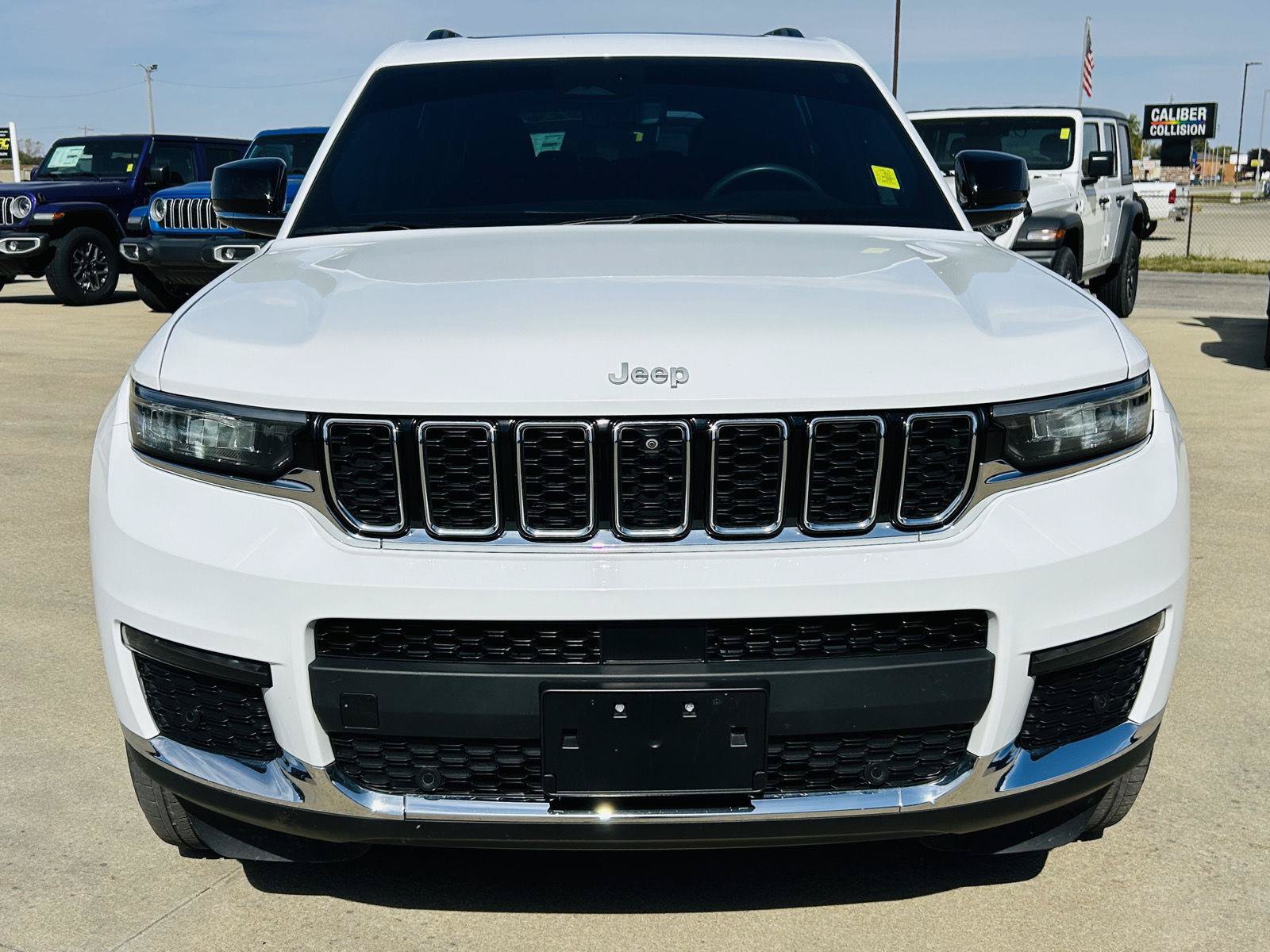 Used 2024 Jeep Grand Cherokee L Limited w/ Luxury Tech Group II AWD/4WD image 41