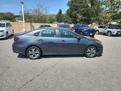 Used 2021 Kia Forte LXS FWD image 6