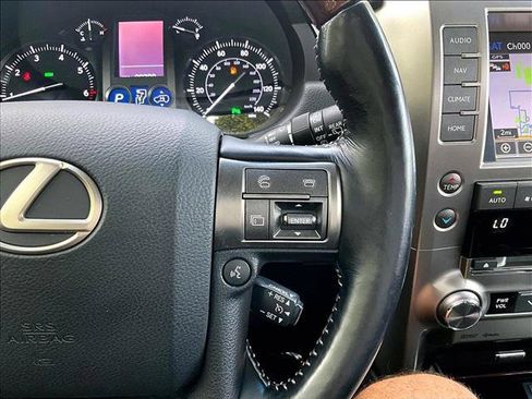 Used 2016 Lexus GX 460 Luxury AWD/4WD image 21