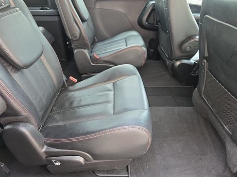 Used 2019 Dodge Grand Caravan GT FWD image 24