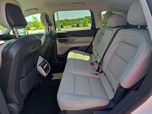 New 2026 Lincoln Nautilus Premier AWD/4WD image 14