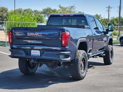 Used 2022 GMC Sierra 2500 AT4 w/ AT4 Preferred Package AWD/4WD image 3