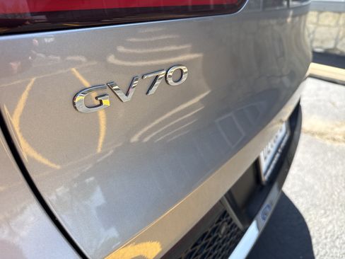 Used 2025 Genesis GV70 2.5T AWD/4WD image 25