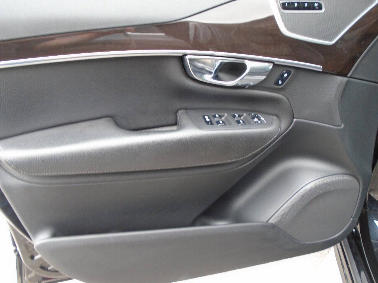 Used 2019 Volvo XC90 T6 Momentum w/ Advanced Package AWD/4WD image 22