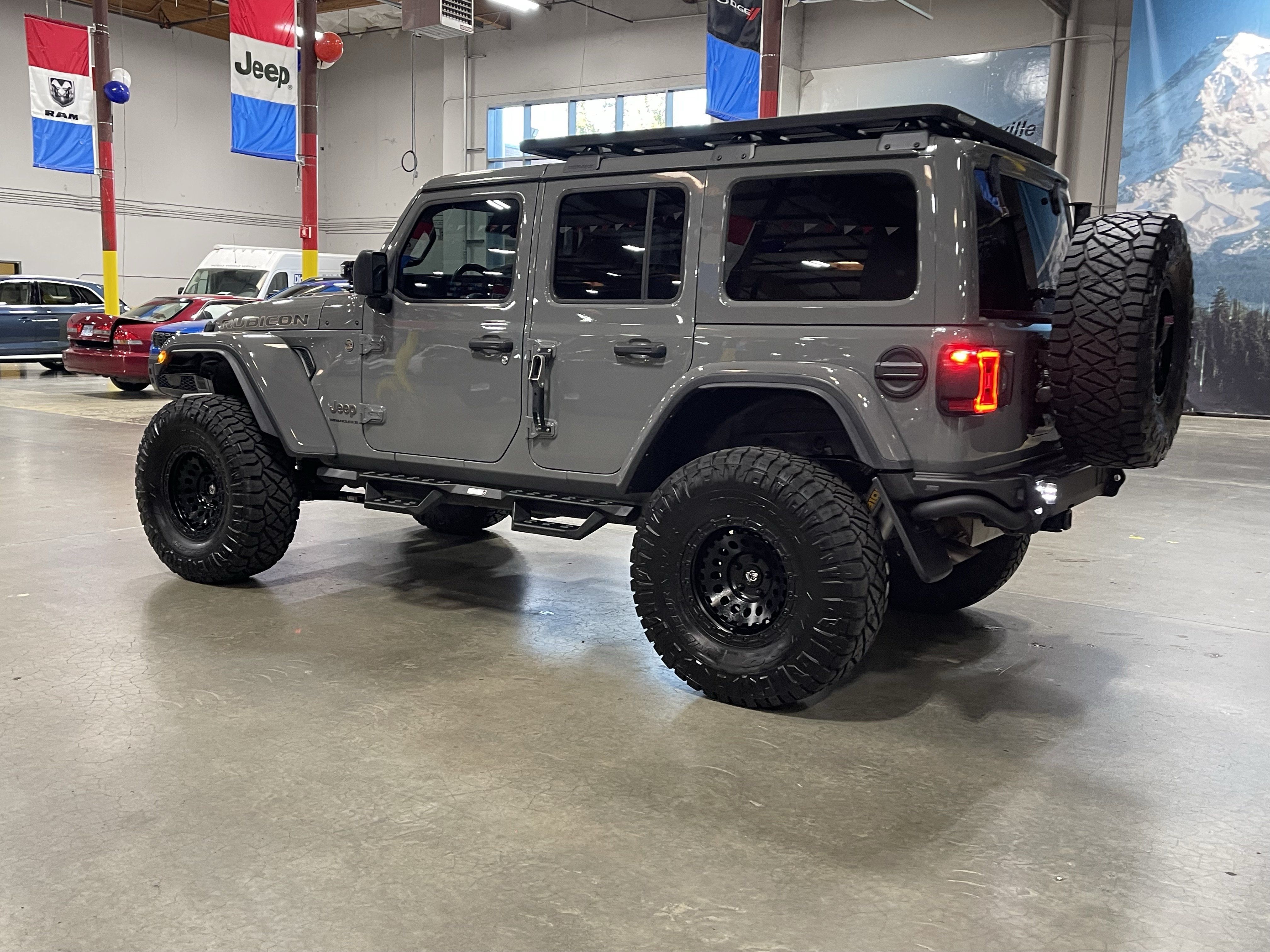 Used 2023 Jeep Wrangler Unlimited Rubicon 392 w/ Xtreme Recon 35" Tire Package AWD/4WD image 3