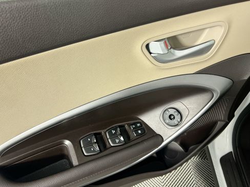 Used 2018 Hyundai Santa Fe Sport w/ 2.4L Value Package 02 image 16