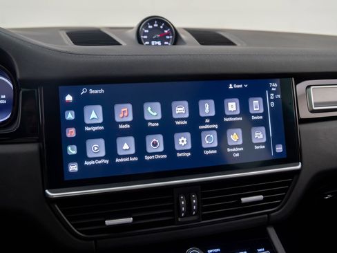 Certified 2023 Porsche Cayenne Turbo image 23