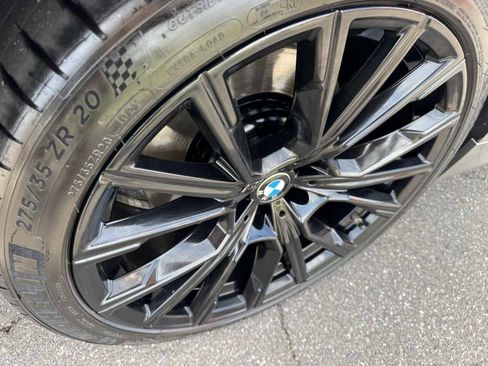 Used 2021 BMW 740i w/ M Sport Package image 30