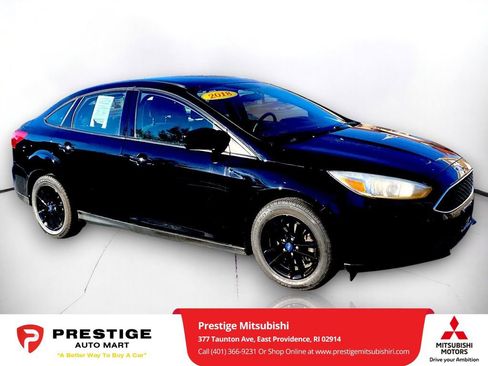 Used 2018 Ford Focus SE image 1