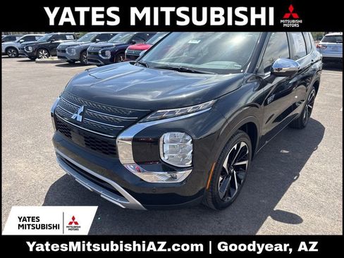 New 2025 Mitsubishi Outlander SE image 1