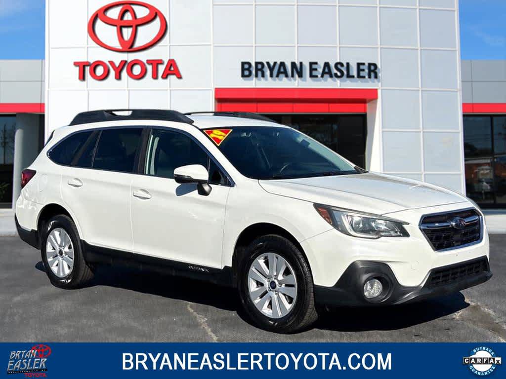 Used 2019 Subaru Outback 2.5i Premium AWD/4WD image 1