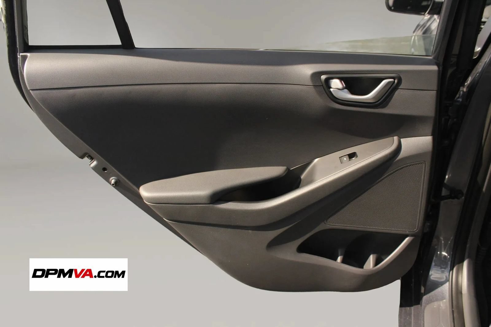 Used 2018 Hyundai Ioniq Plug-In Hybrid FWD image 14
