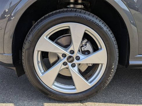 New 2025 Audi Q5 Premium Plus image 13