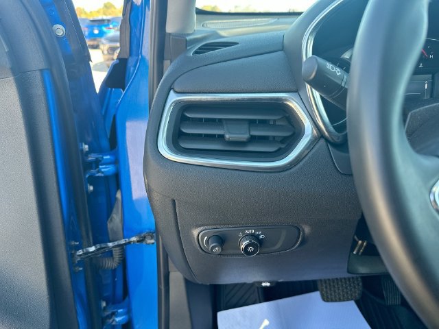 Used 2024 Chevrolet Equinox LT FWD image 28