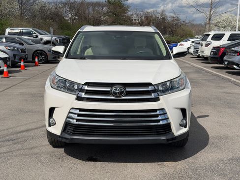 Used 2017 Toyota Highlander Limited w/ Protection Package #3 image 6