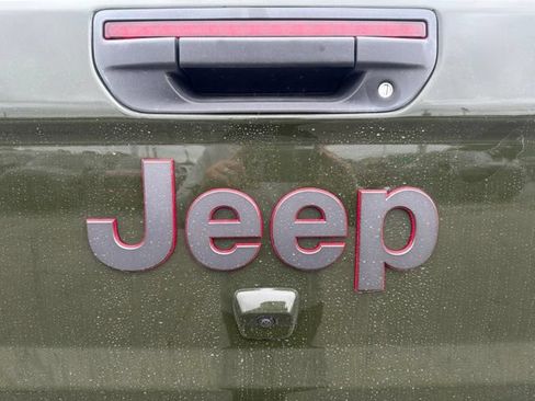 Used 2022 Jeep Gladiator Rubicon w/ LED Lighting Group AWD/4WD image 5