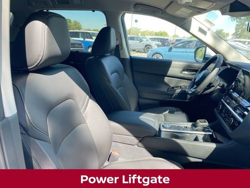 New 2025 Nissan Pathfinder SL w/ Cargo Package image 40