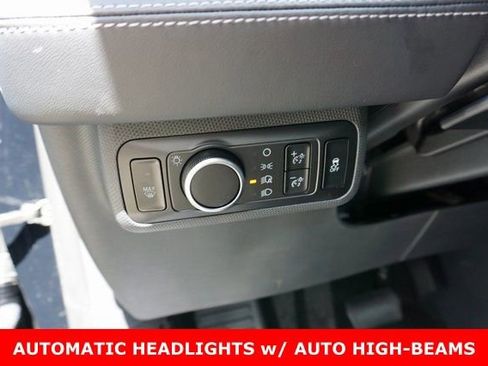 New 2025 Ford Mustang Mach-E Select image 23