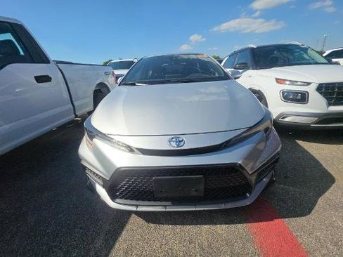 Used 2022 Toyota Corolla SE FWD image 7