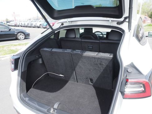 Used 2023 Tesla Model Y Long Range image 19